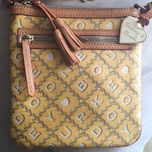 Dooney & Bourke cross over hand bag